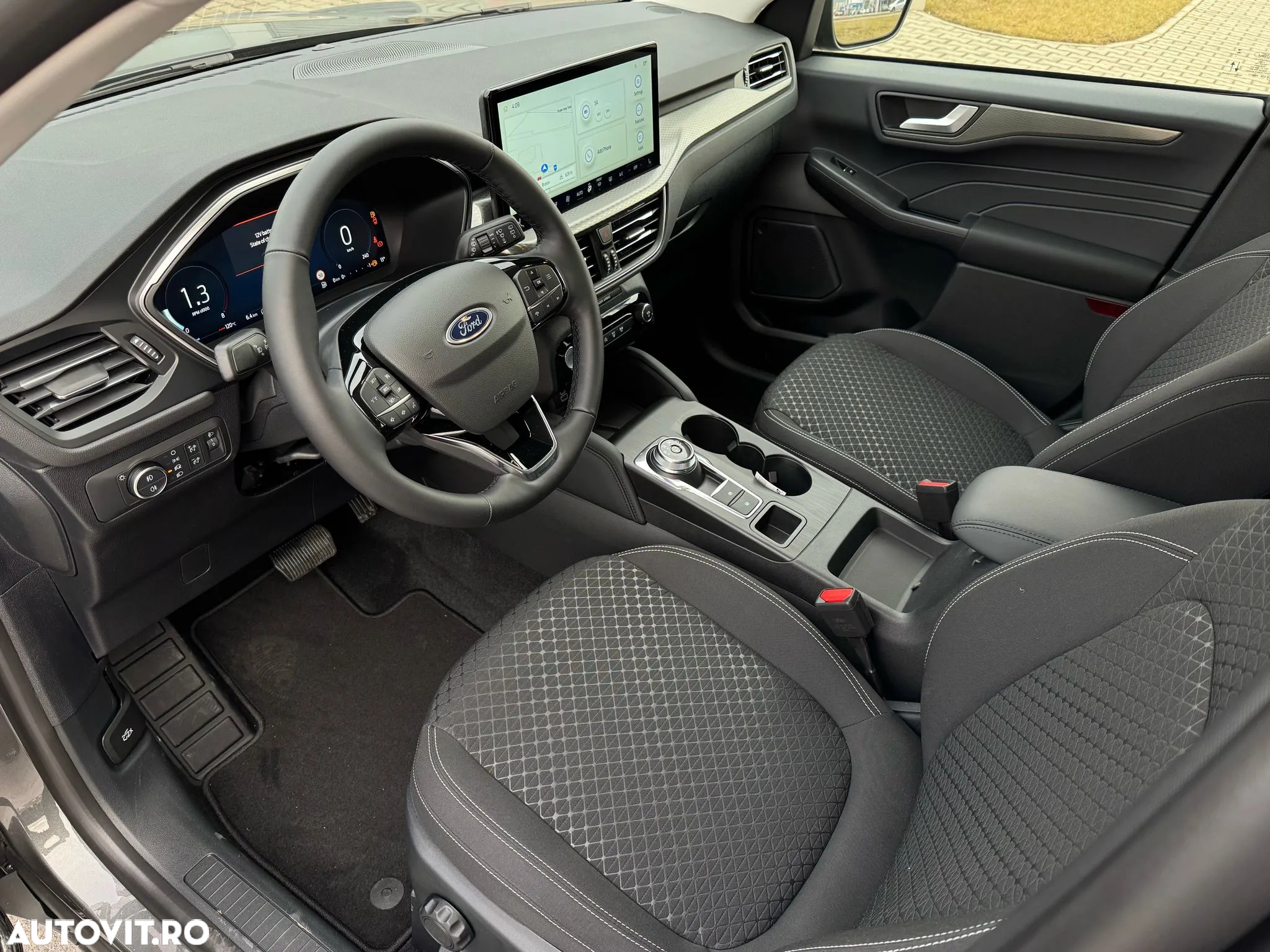 Ford Kuga - 11