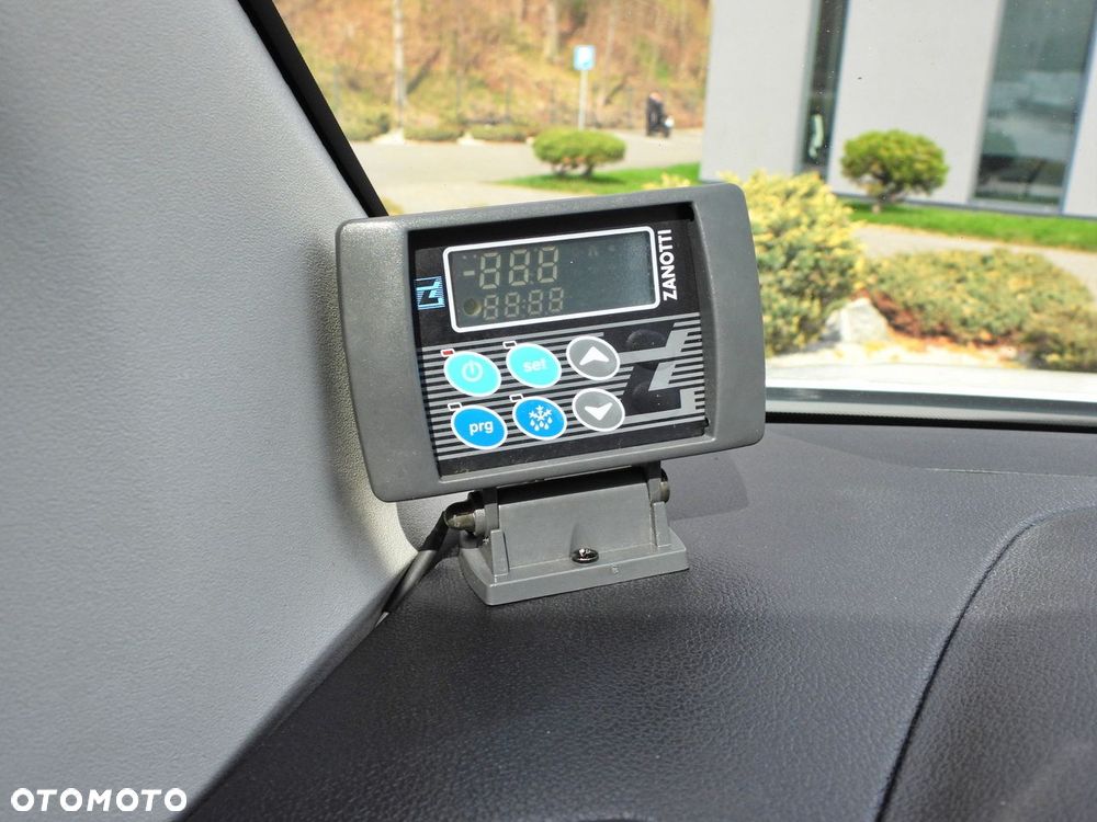 Toyota PROACE CITY  FURGON CHŁODNIA  -15*C ZASILANIE 230V TEMPOMAT KLIMATYZACJA  100KM - 27