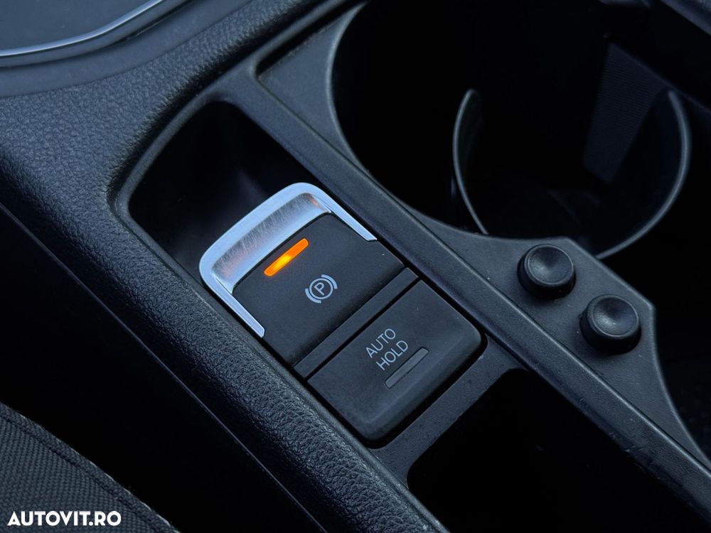 Volkswagen Touran - 21