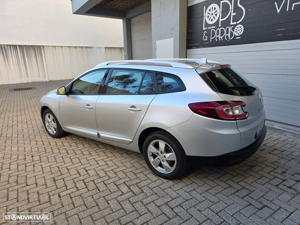 Renault Mégane Sport Tourer 1.5 dCi Dynamique SS - 9