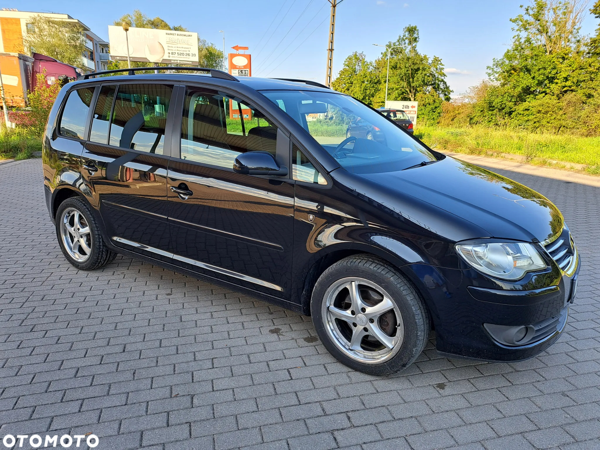 Volkswagen Touran - 5