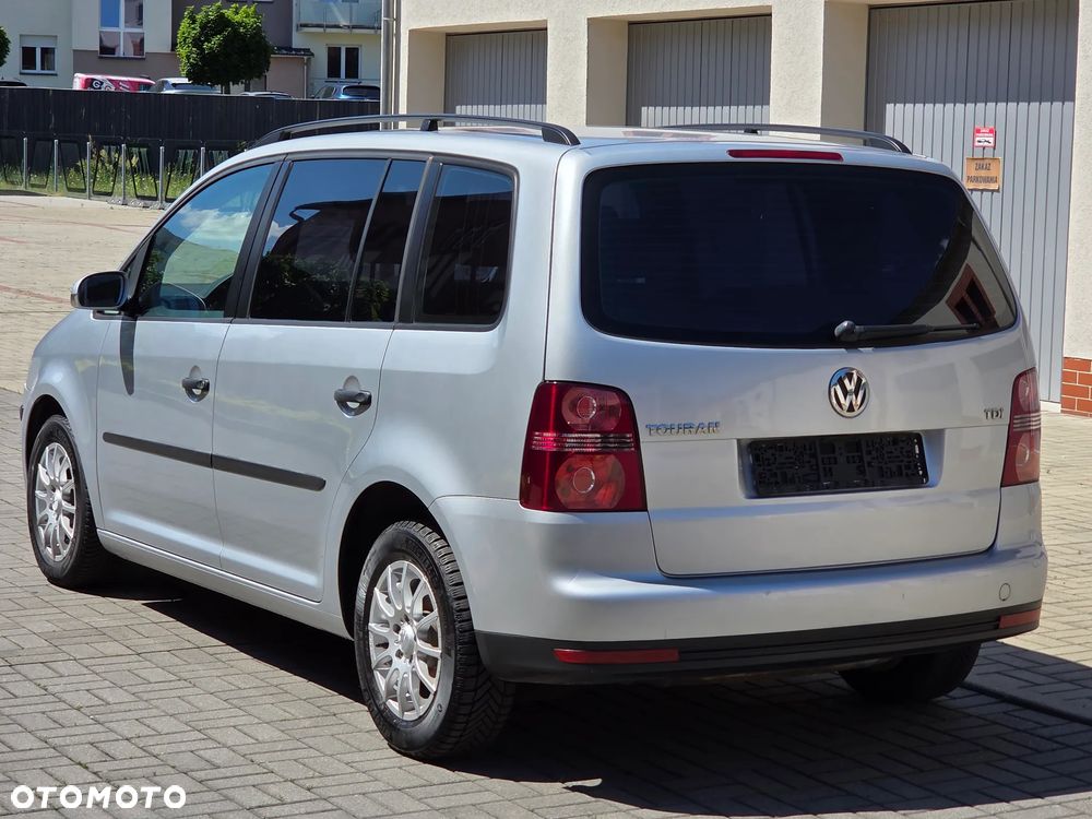 Volkswagen Touran 1.9 TDI DPF Blue Motion Trendline - 3