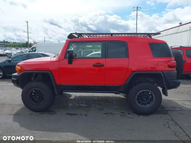 Toyota FJ Cruiser 4.0 4x4 - 13