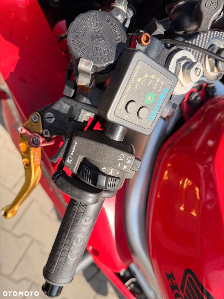 Honda VTR - 13