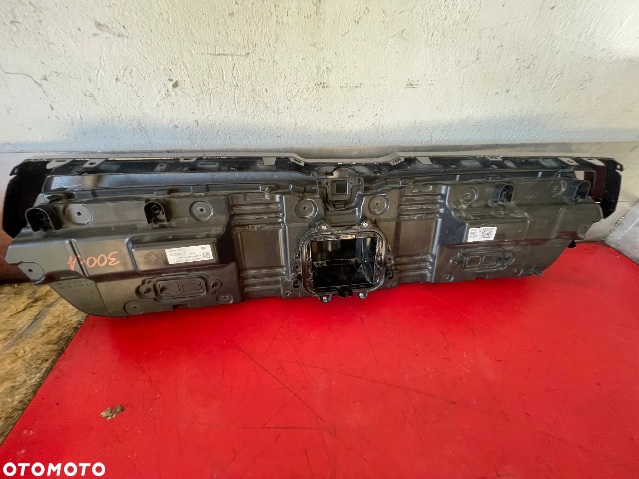 SKODA ENYAQ LED  GRILL ATRAPA ZDERZAKA - 8