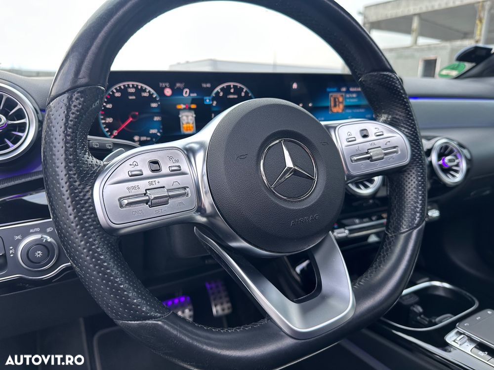 Mercedes-Benz A 200 7G-DCT AMG Line Advanced Plus - 17