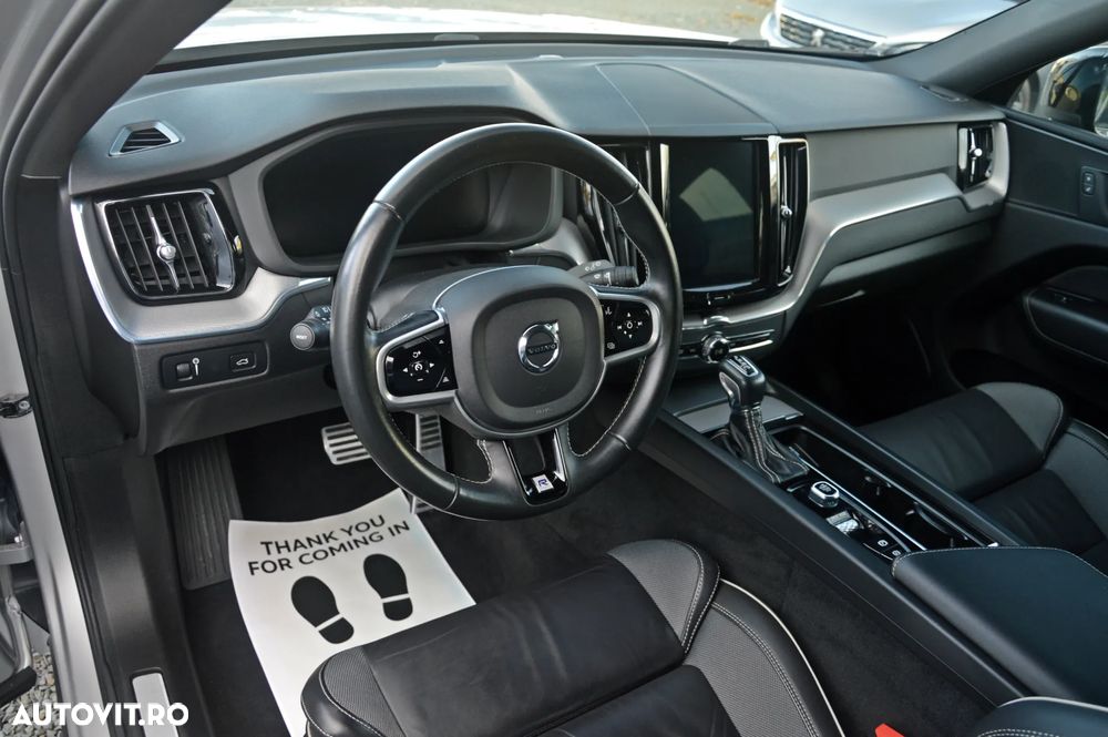Volvo XC 60 D4 R-Design - 22