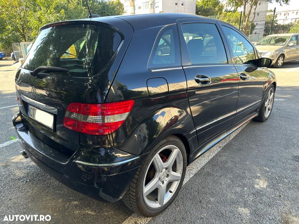 Mercedes-Benz B 200 Standard - 9
