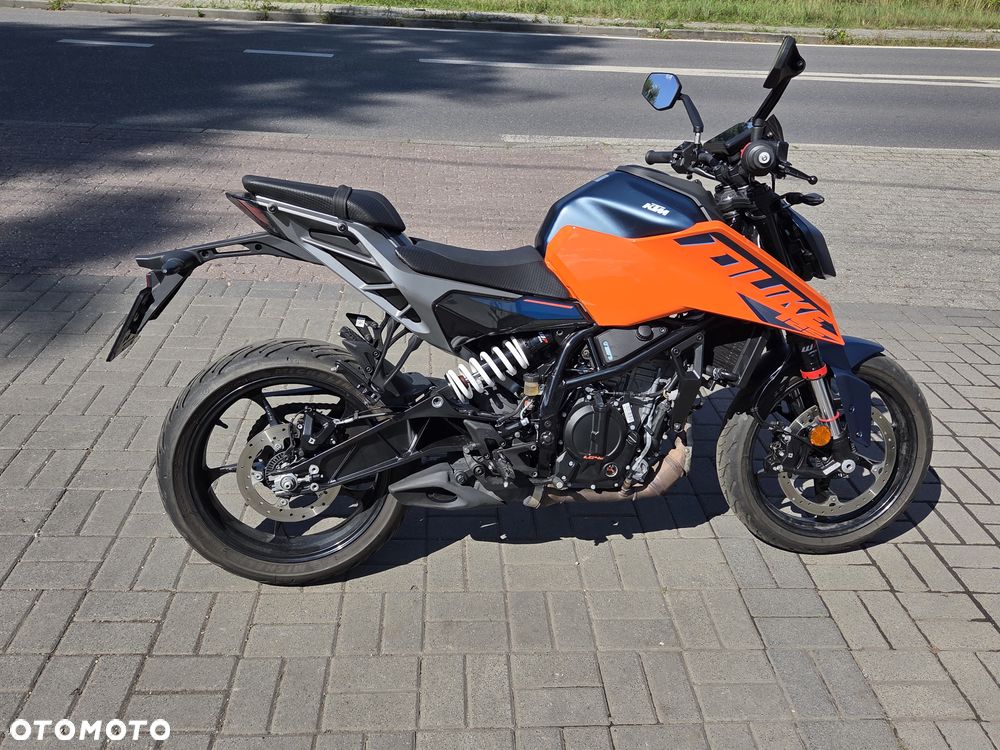 KTM Duke 125 - 10
