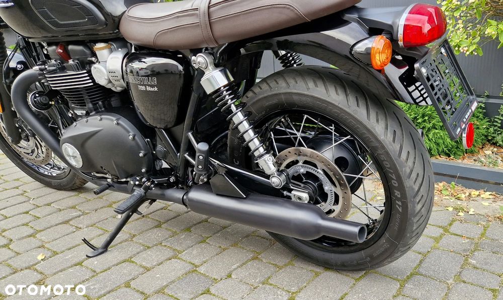 Triumph Bonneville - 27