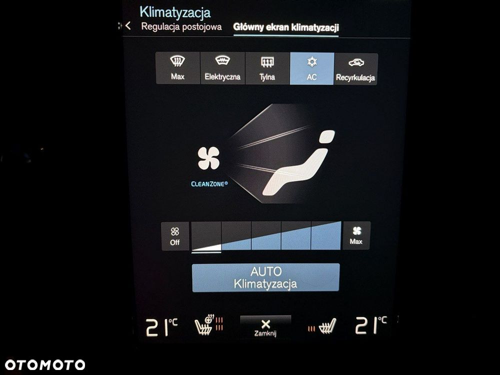Volvo XC 40 T2 Momentum - 25