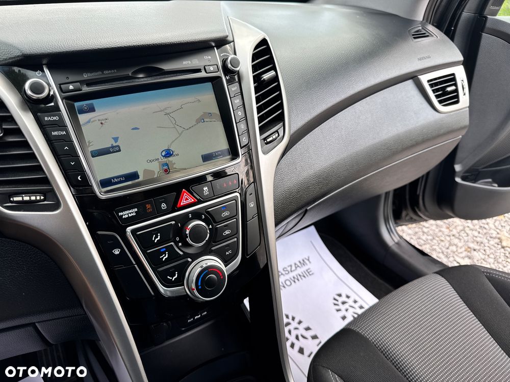 Hyundai i30 - 25