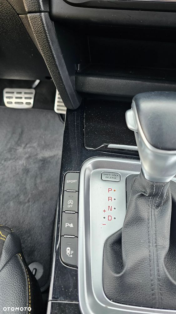 Kia XCeed 1.4 T-GDI OPF DCT7 PLATINUM EDITION - 28