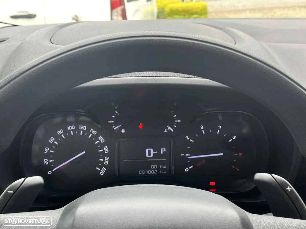 Citroën Berlingo XL 1.5 BlueHDi 130cv EAT8 (caixa automática) - 9