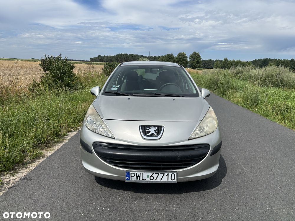 Peugeot 207 - 3