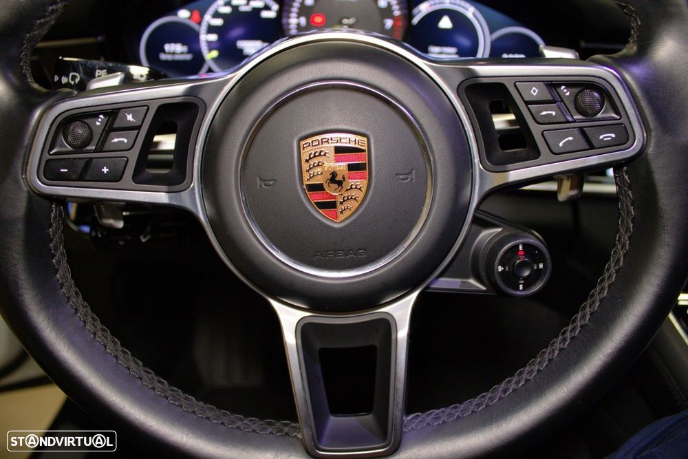 Porsche Panamera 4 E-Hybrid - 29