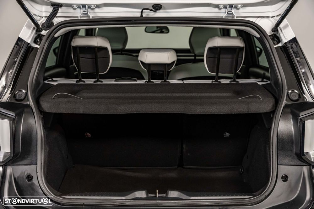 Citroën e-C3 44 kWh Autonomia Conforto Max - 12