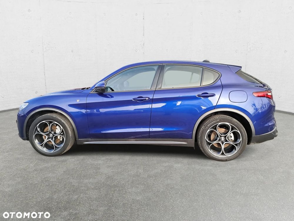 Alfa Romeo Stelvio - 9