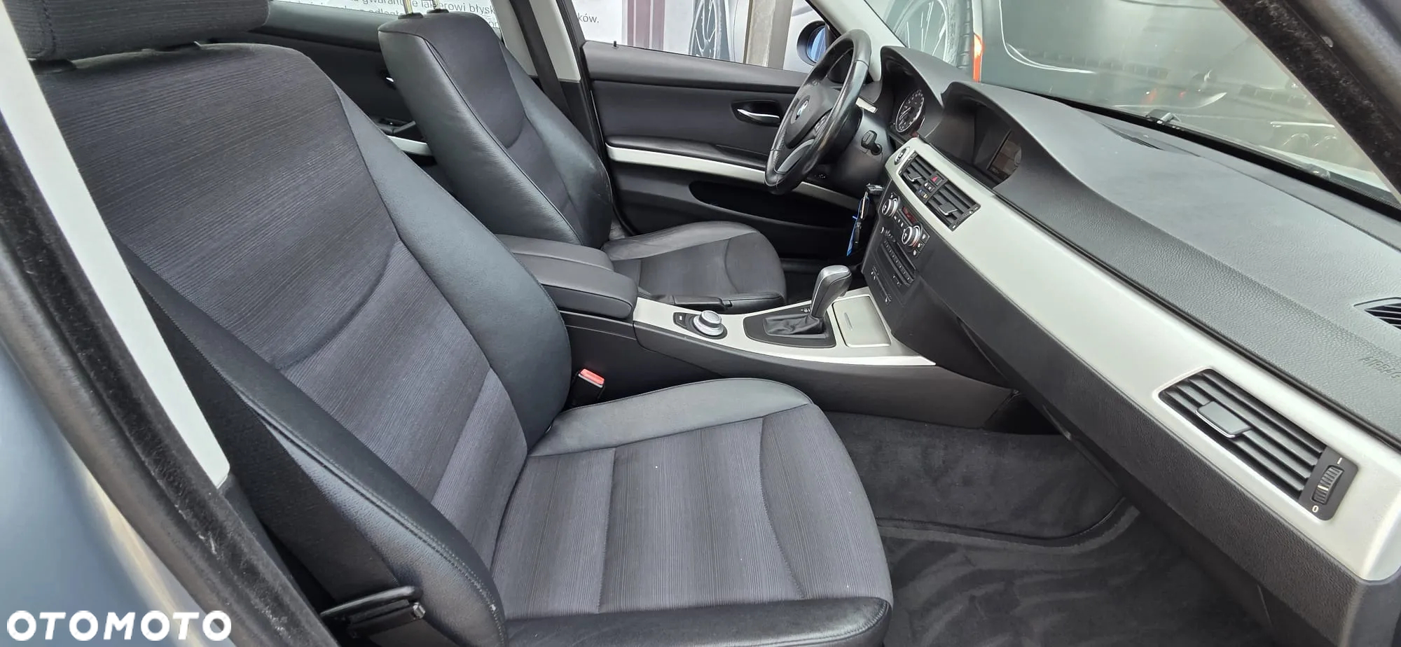 BMW Seria 3 318i Edition Sport - 27