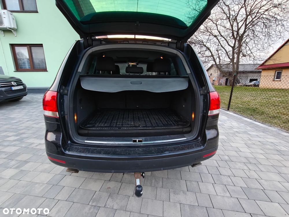 Volkswagen Touareg - 13