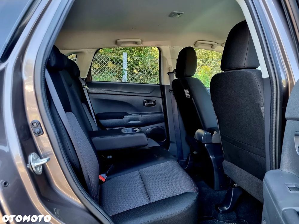 Mitsubishi ASX 1.6 Invite - 12