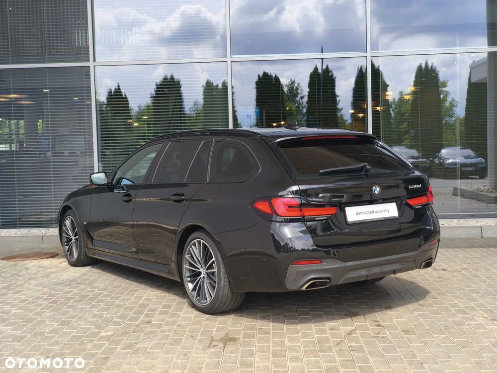 BMW Seria 5 530d xDrive M Sport Edition - 4