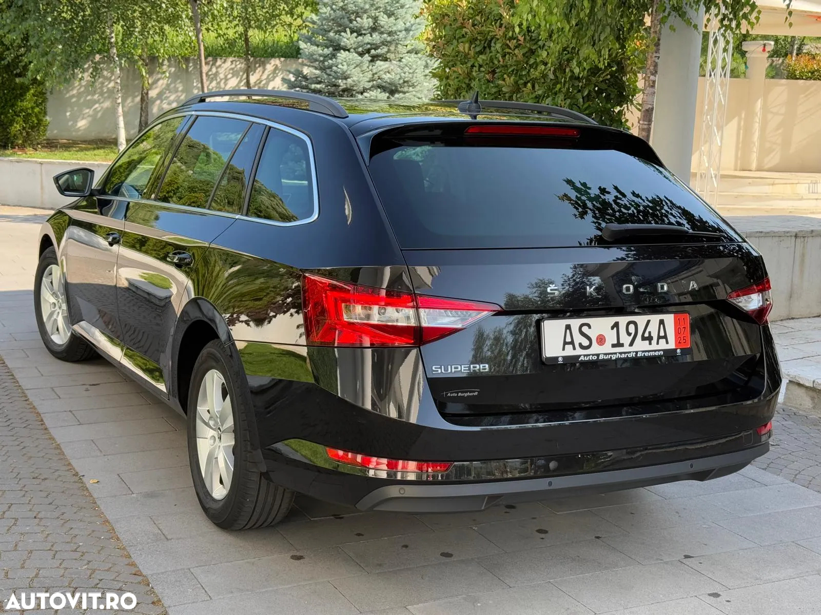 Skoda Superb 2.0 TDI DSG Ambition - 4