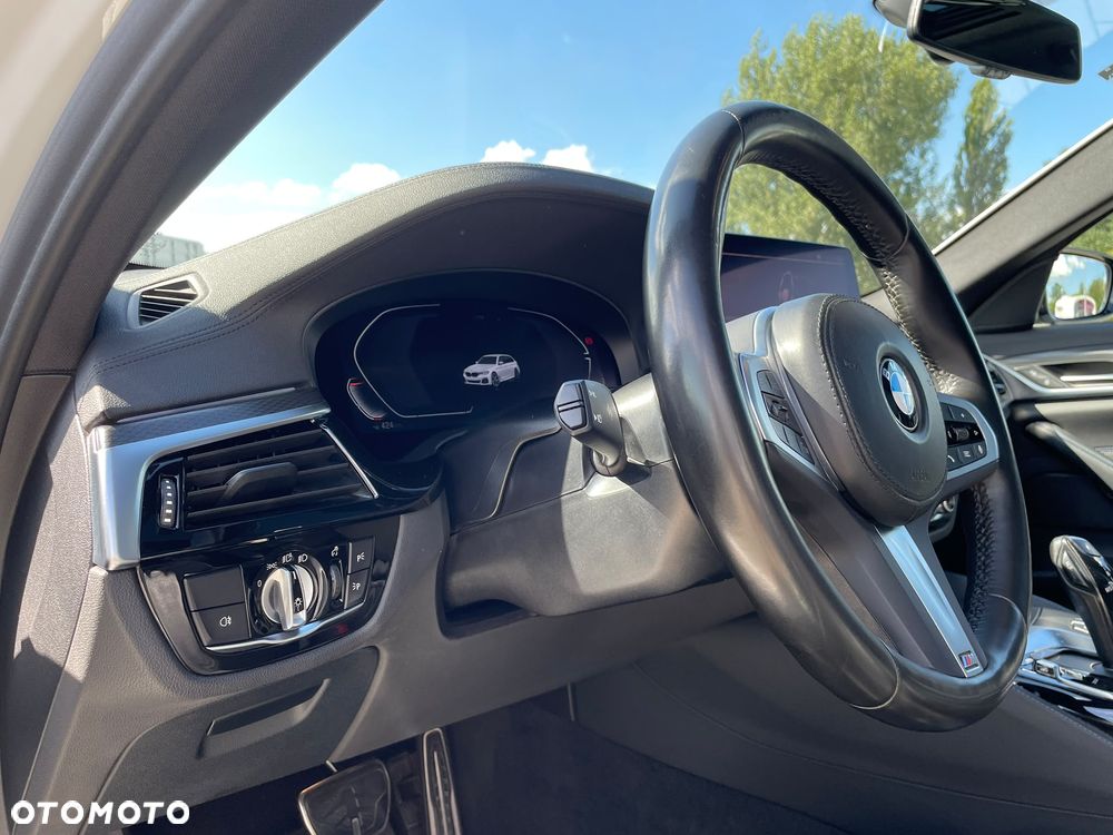 BMW Seria 5 540i xDrive mHEV M Sport sport - 30