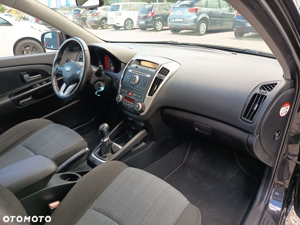 Kia Ceed 1.4 L Euro2012 - 29