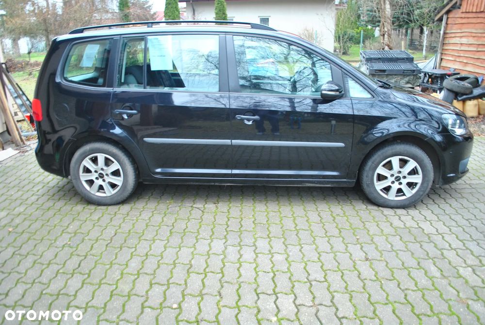 Volkswagen Touran 1.6 TDI DPF BlueMotion Technology Comfortline - 6