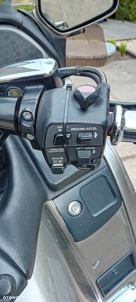 Honda GL - 5