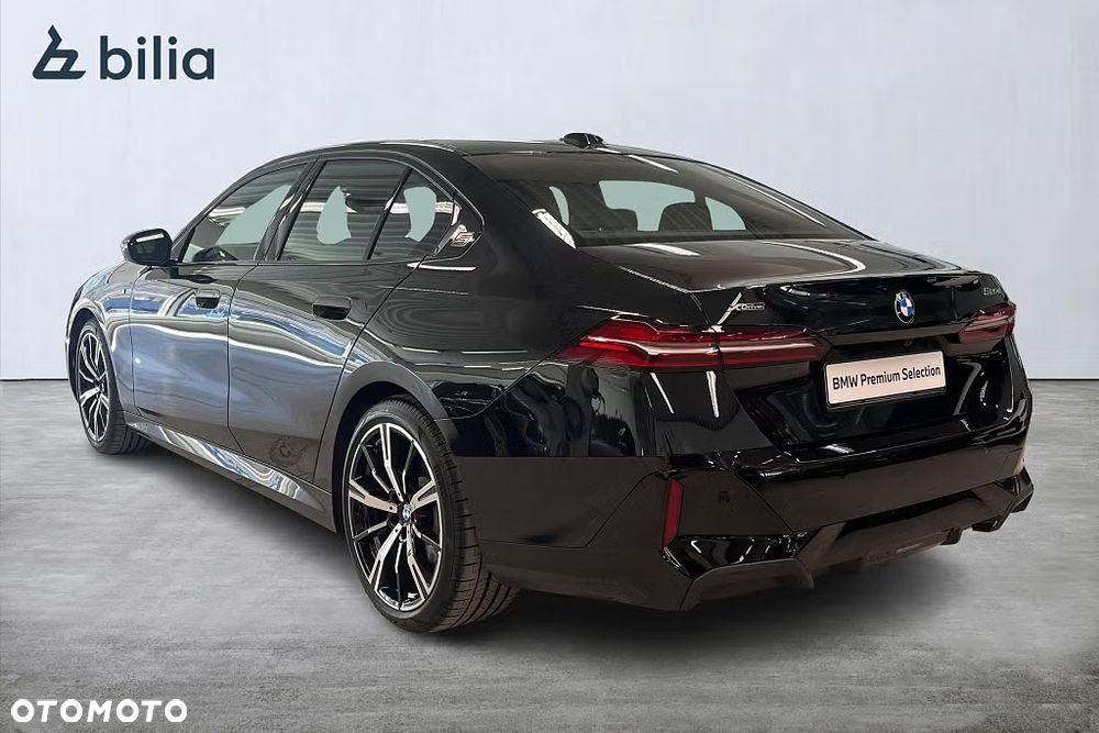 BMW Seria 5 520d xDrive mHEV M Sport - 4