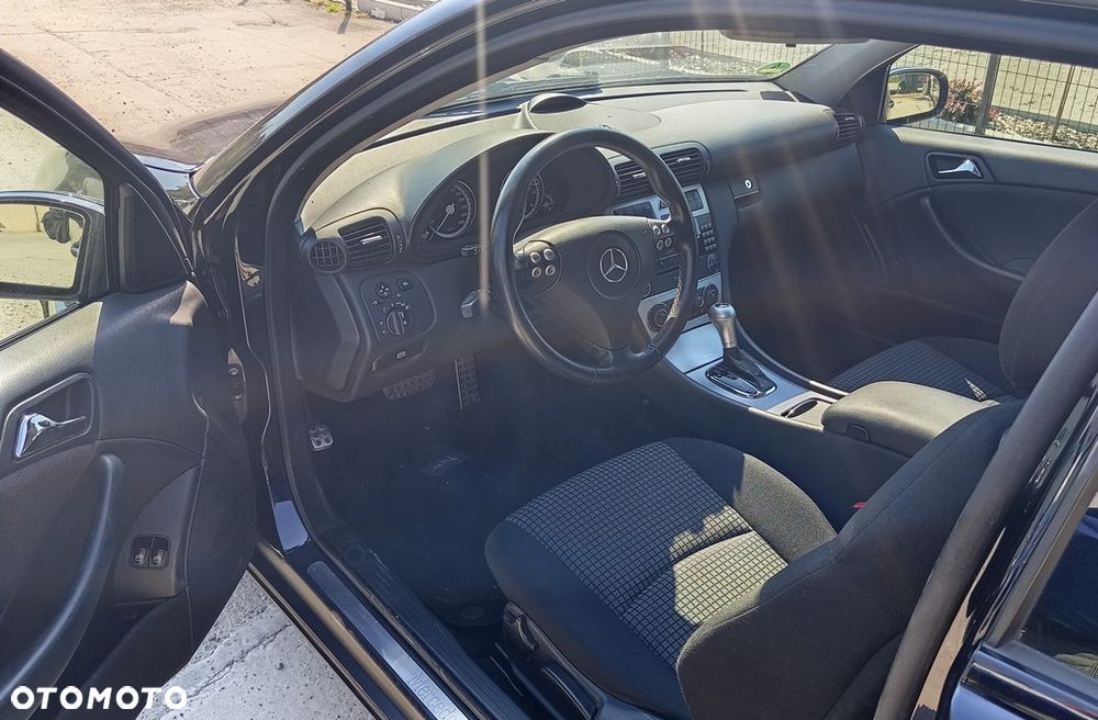Mercedes-Benz Klasa C 180 Kompressor Automatik Sport Edition - 10