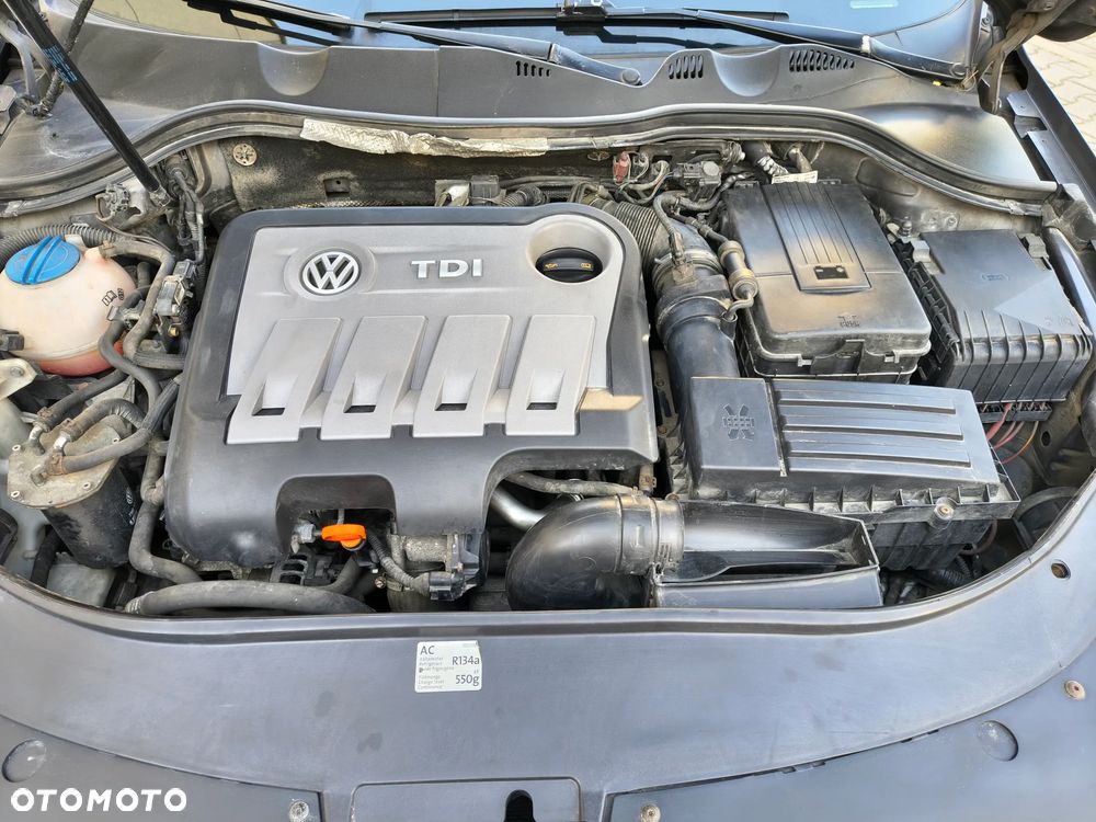 Volkswagen Passat 2.0 TDI Trendline - 10