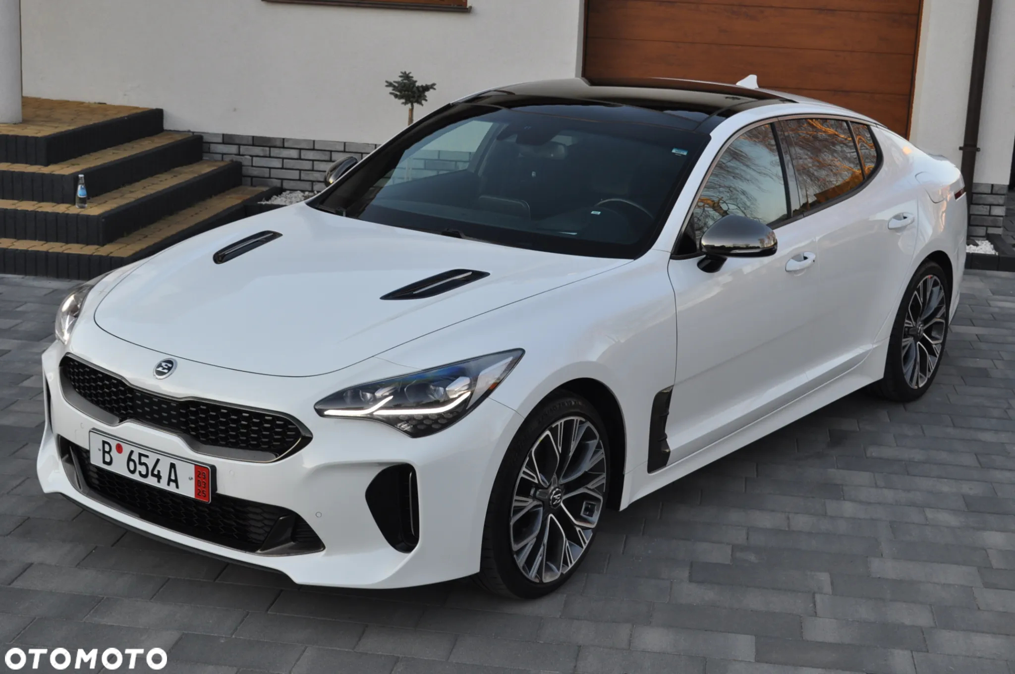 Kia Stinger 2.0 T-GDI GT Line - 16