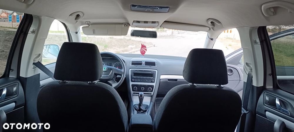 Skoda Octavia 1.8 T FSI Ambiente - 13