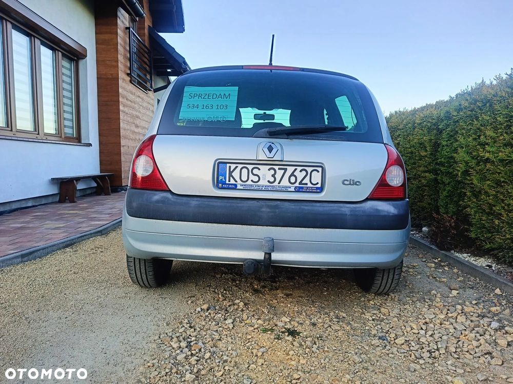 Renault Clio 1.2 16V Confort Authentique - 4