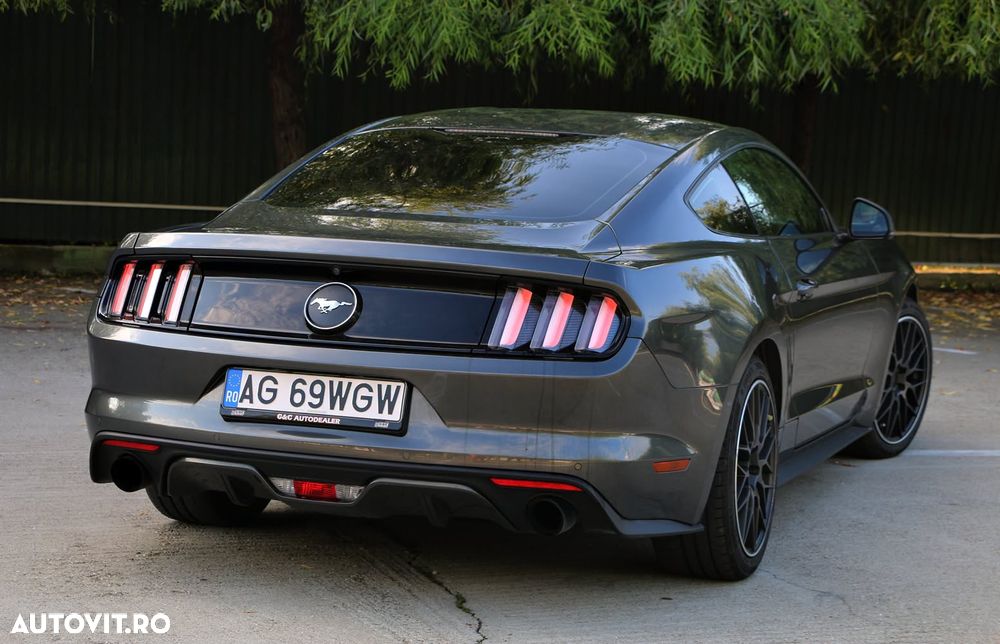 Ford Mustang 2.3 EcoBoost Aut. - 13