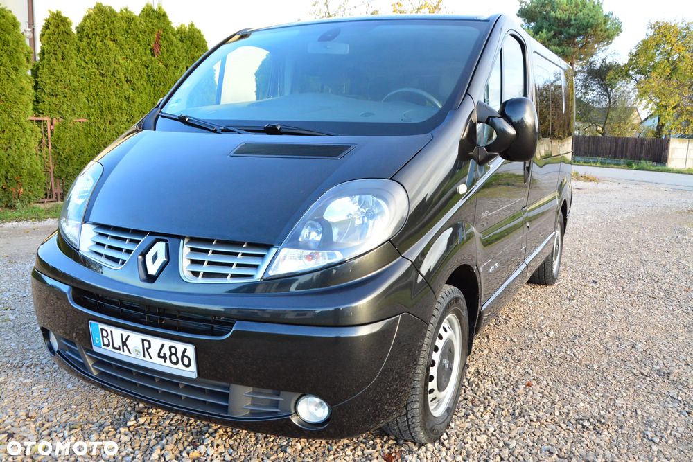 Renault Trafic FAP Grand Passenger Black Edition - 3