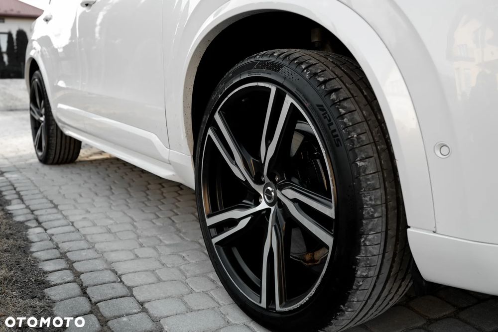 Volvo XC 90 T6 AWD Geartronic RDesign - 13