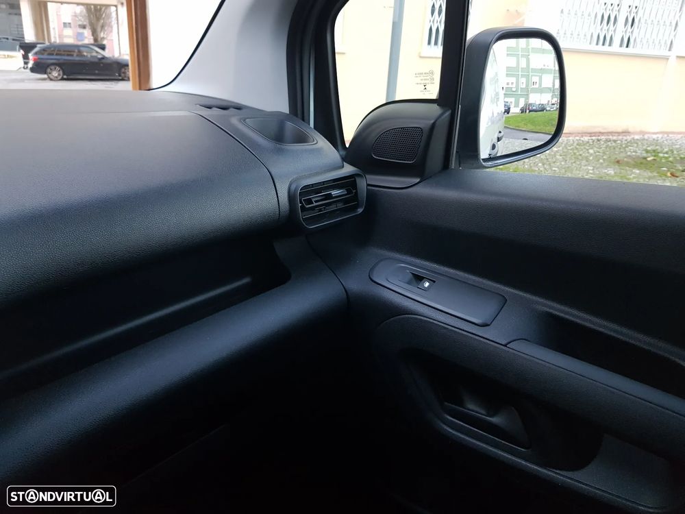 Peugeot Partner 3 Lugares - 46