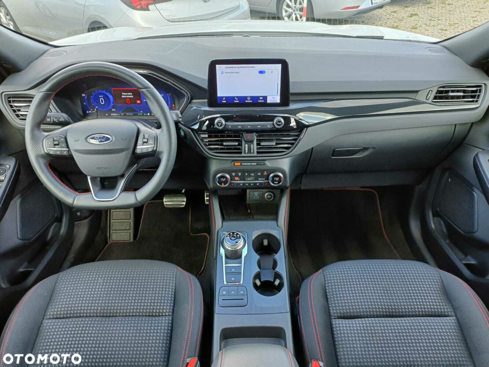 Ford Kuga - 13