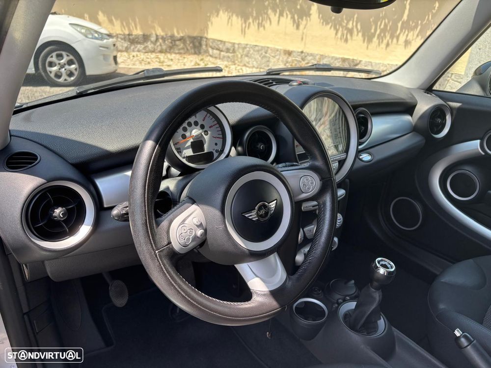 MINI Clubman Cooper D - 11