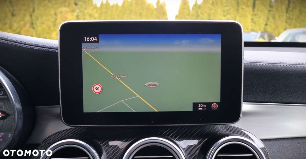 Mercedes-Benz GLC - 27