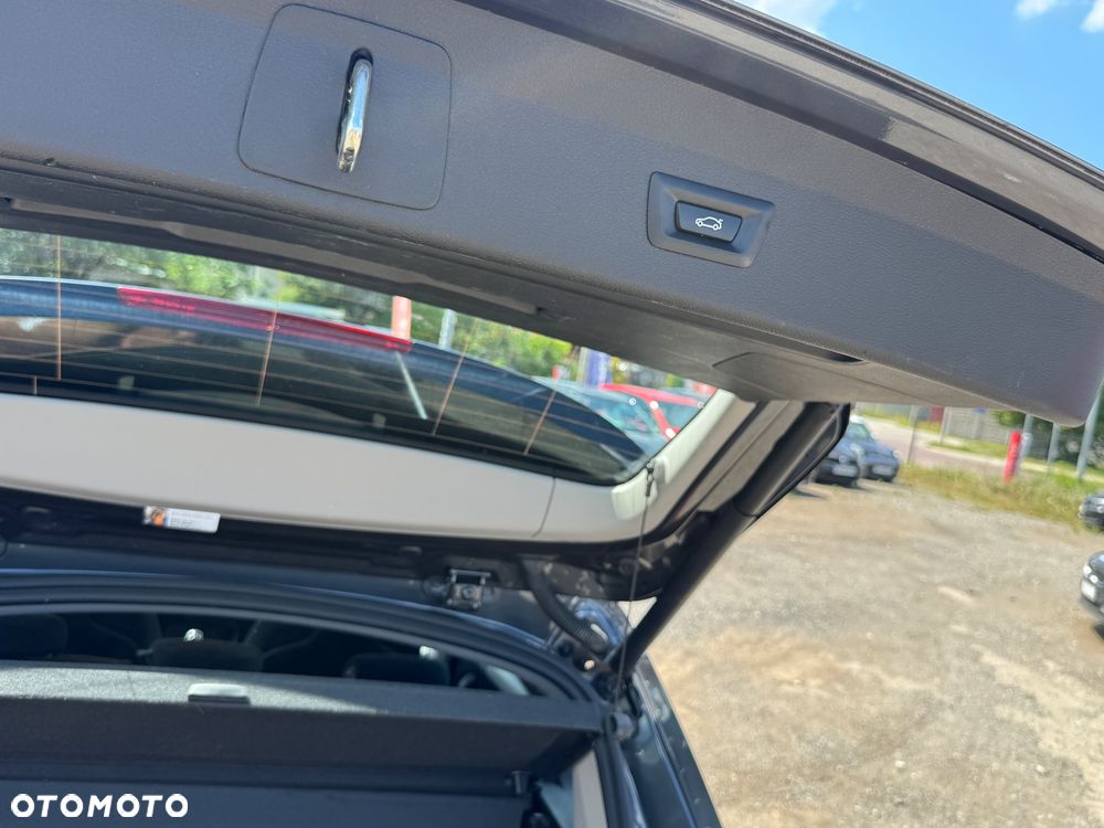 BMW X1 sDrive16d - 27