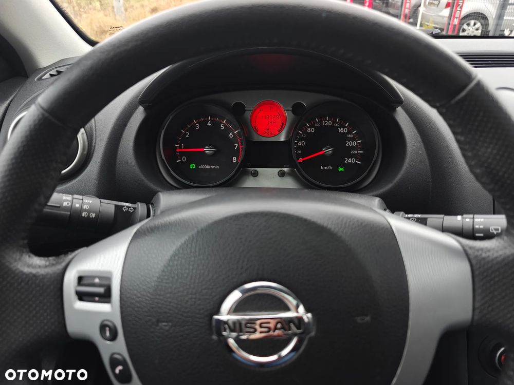 Nissan Qashqai 1.6 Tekna - 8