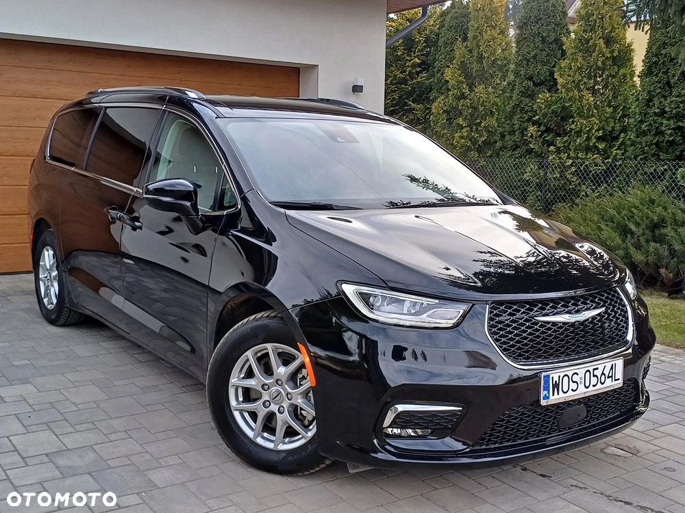 Chrysler Pacifica - 3