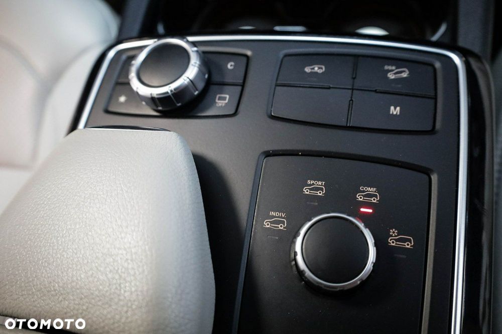 Mercedes-Benz GLE - 20