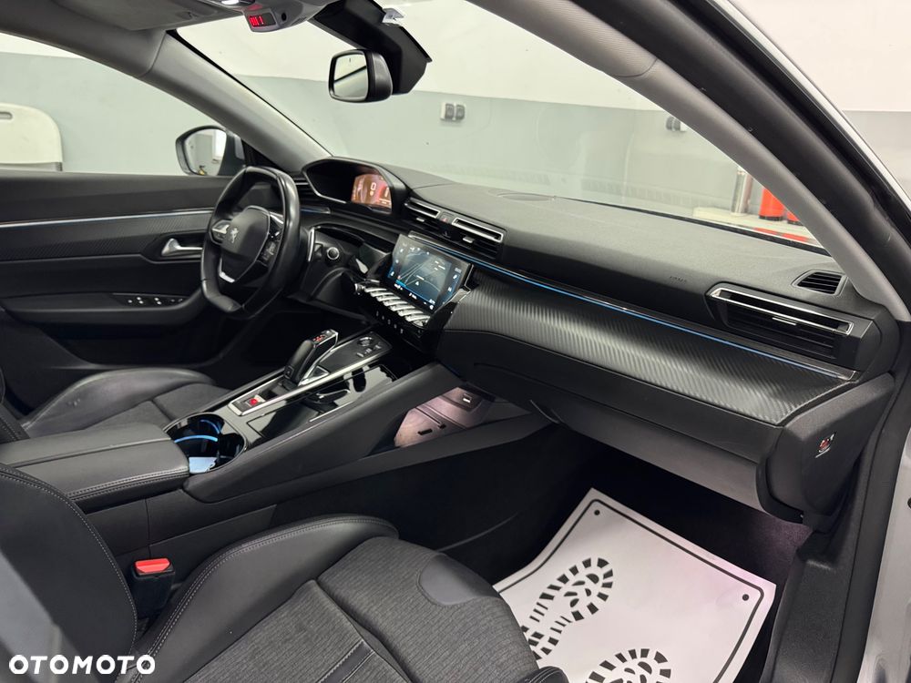 Peugeot 508 BlueHDi 130 EAT8 Allure Pack - 29