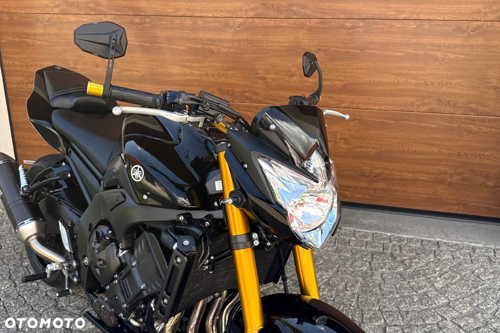 Yamaha FZ8 - 5